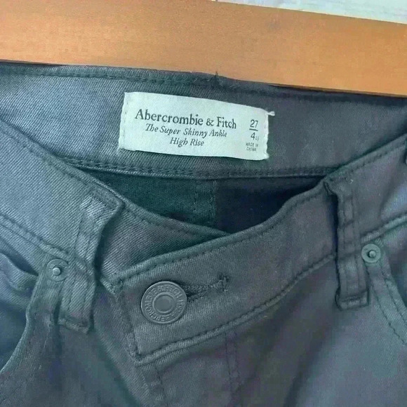Abercrombie&Fitch super skinny ankle high rise pants  size 27 shiny waist detail - Picture 2 of 6